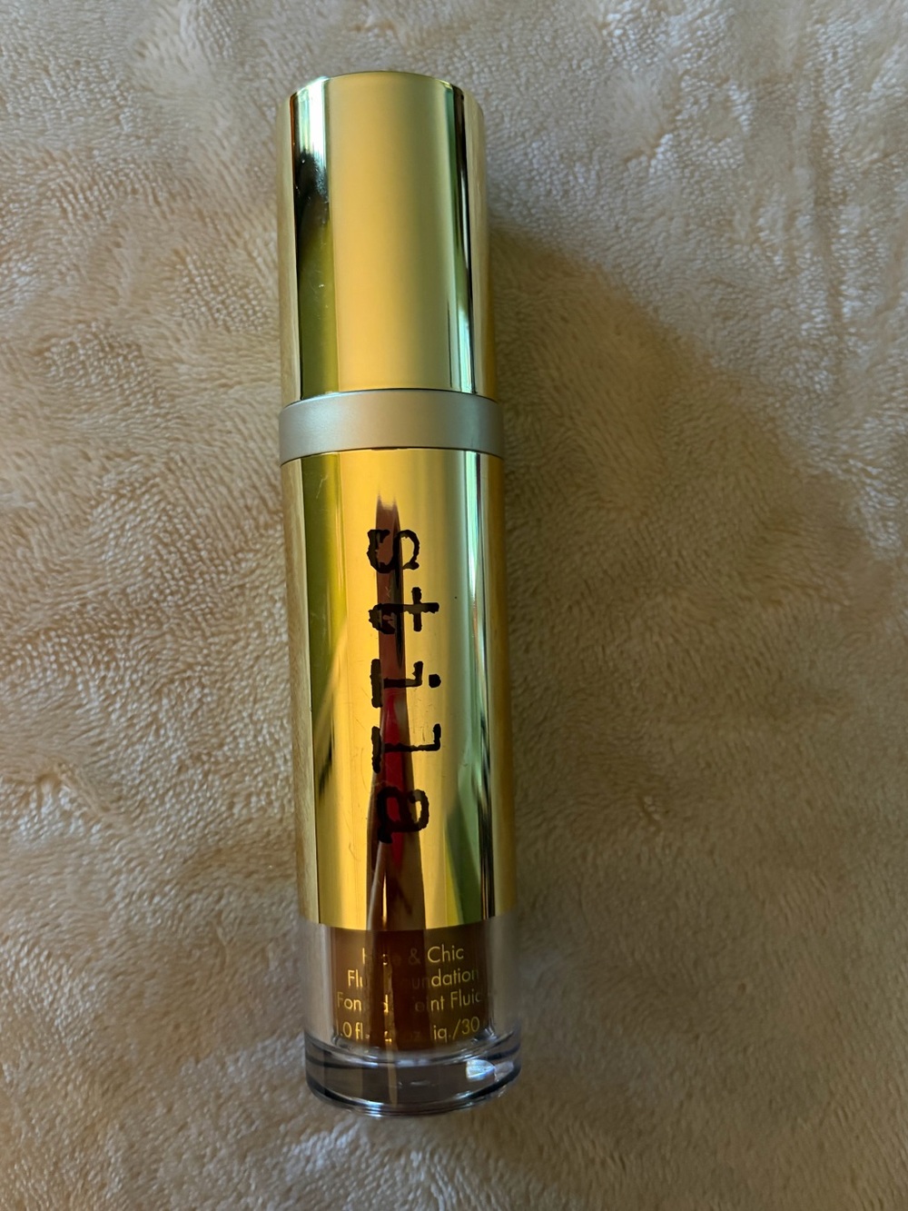 Stila & Chic Foundation - Shade: Deep 4 (1 fl. oz. / 30 ml)